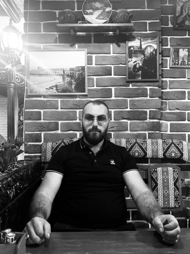  ,   Vardan, 28 ,   ,   