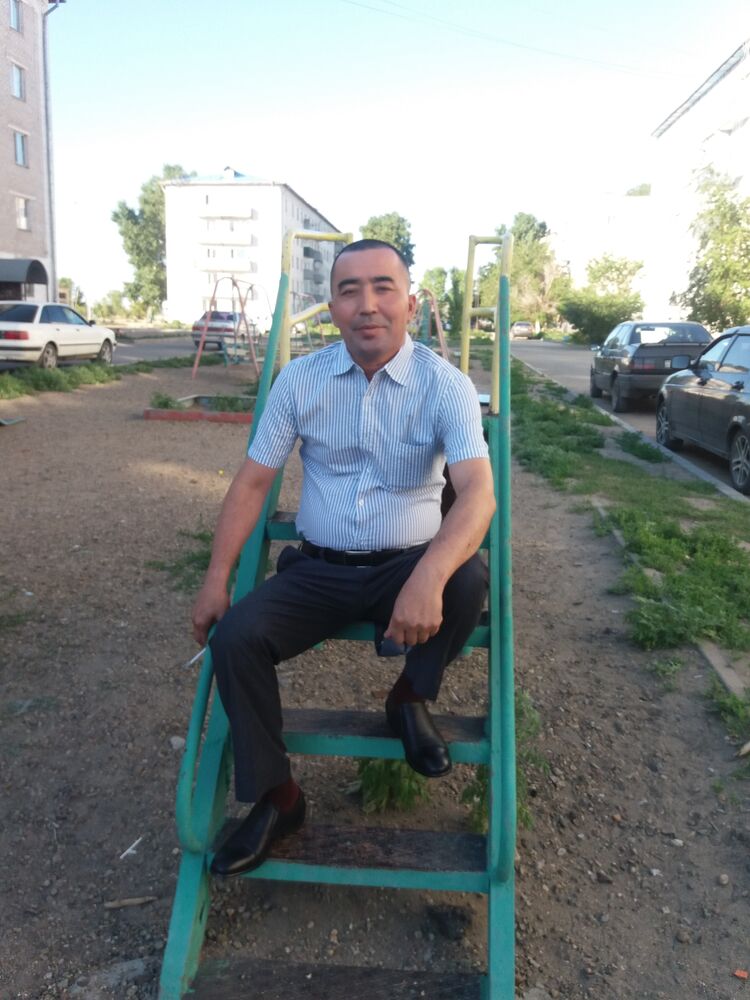  24137406  Erkin, 44 ,    