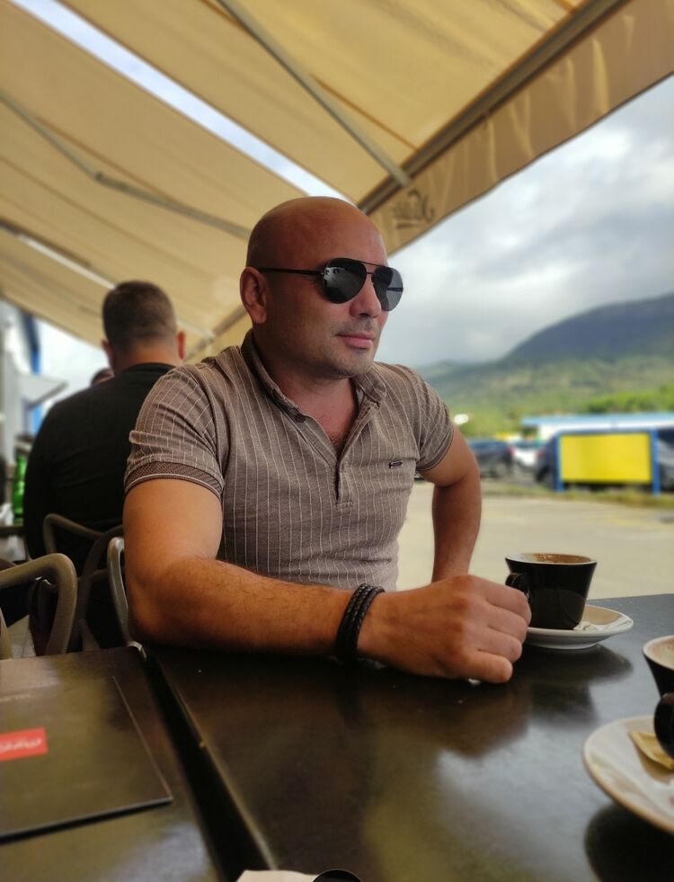  42887196  Aleks, 37 ,    Herceg-Novi