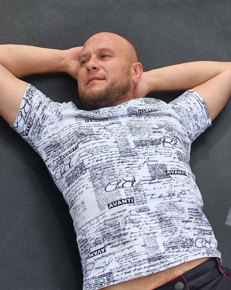  54156366  Aliaksandr, 45 ,    