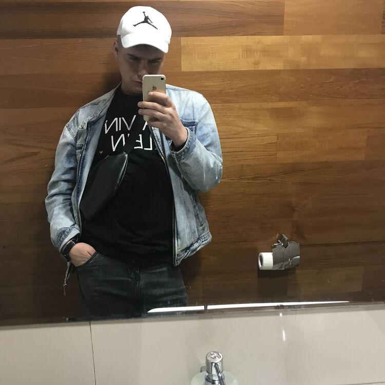  30758966  , 32 ,    