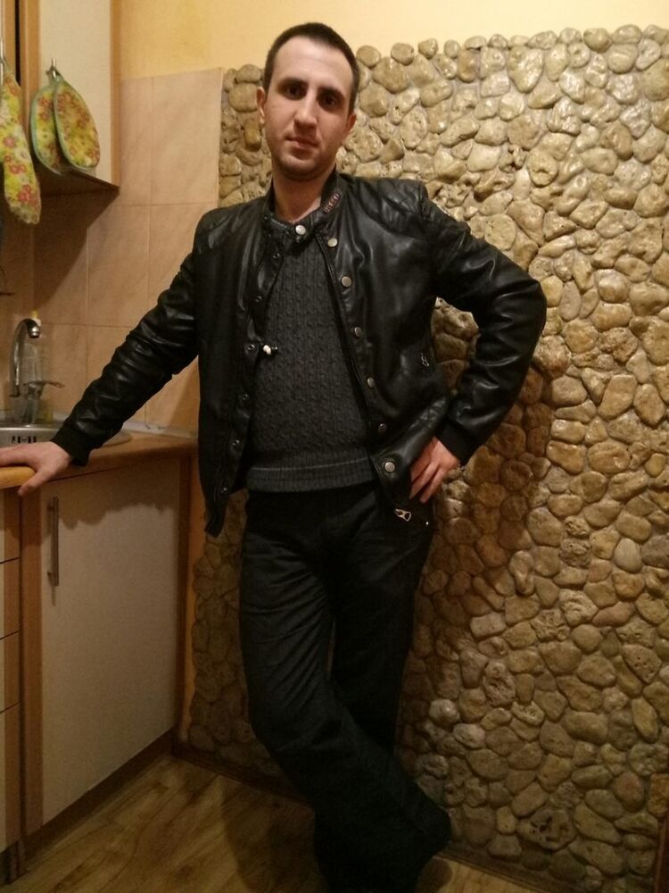  15577746  Jasper, 35 ,    