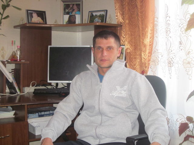  5014686  Roman, 44 ,    