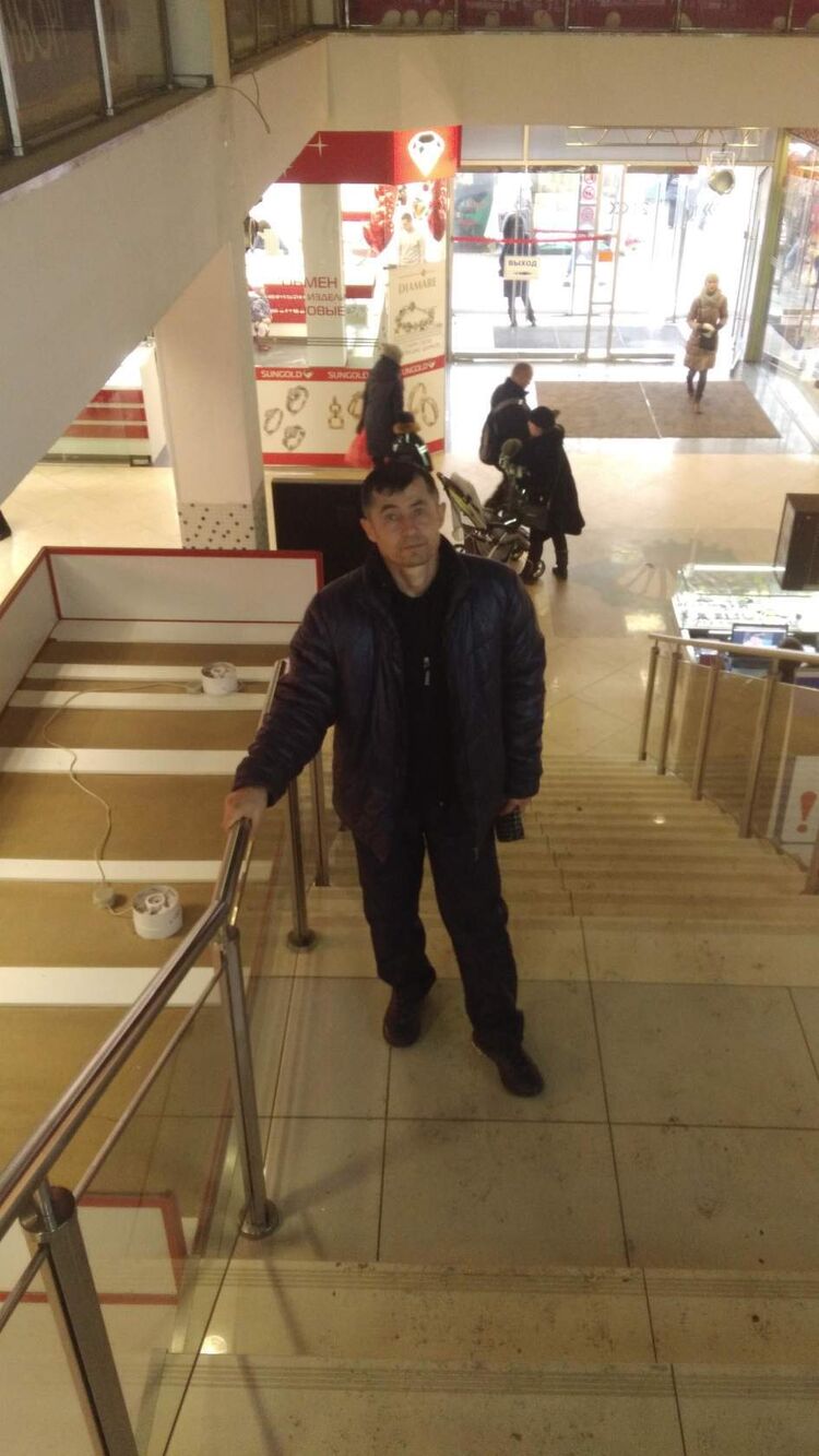  40686306  , 52 ,    -