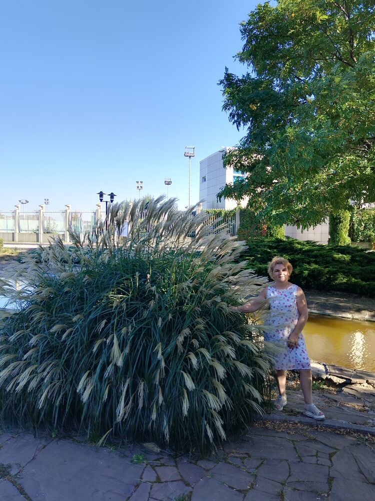  ,   Elena, 58 ,   c , 