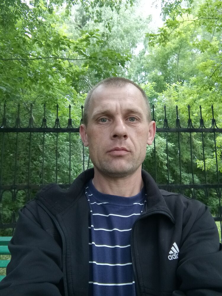  35446986  Pavel, 43 ,    