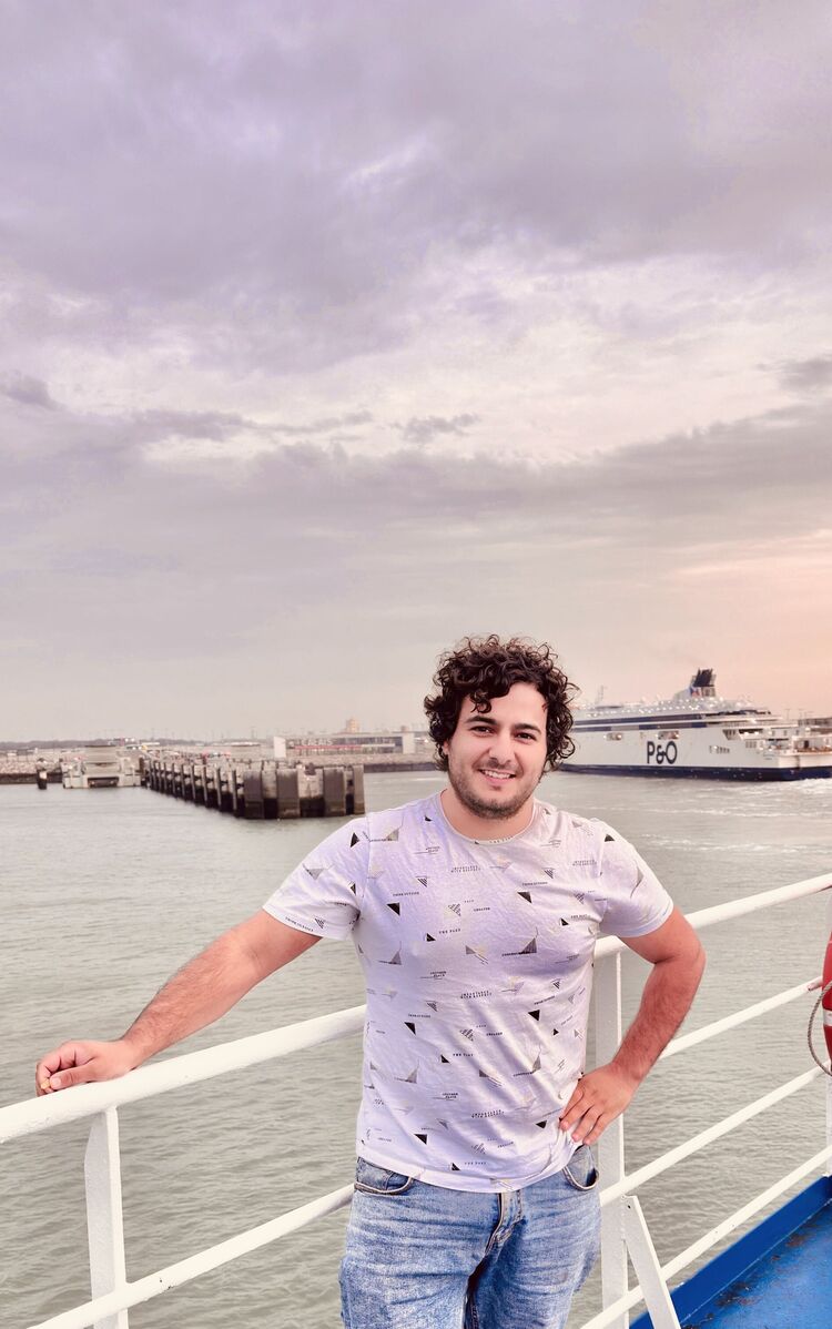  43857786  Ruslan, 32 ,    
