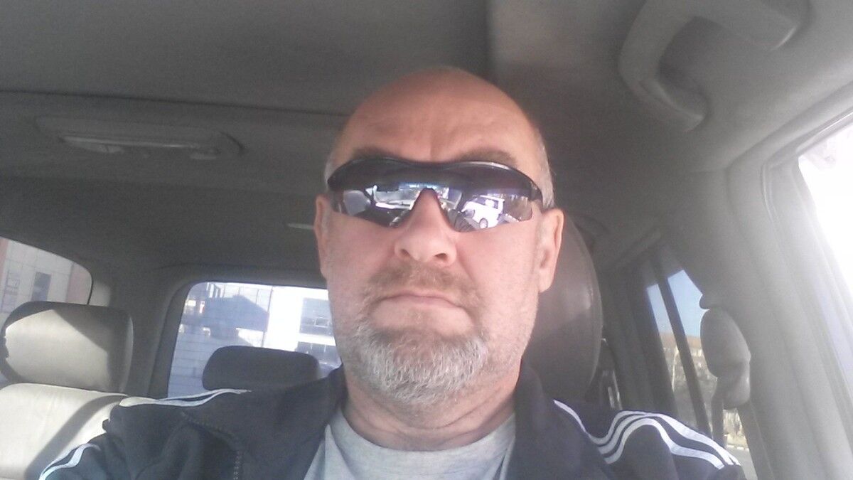  11008916  Vladimir, 54 ,    