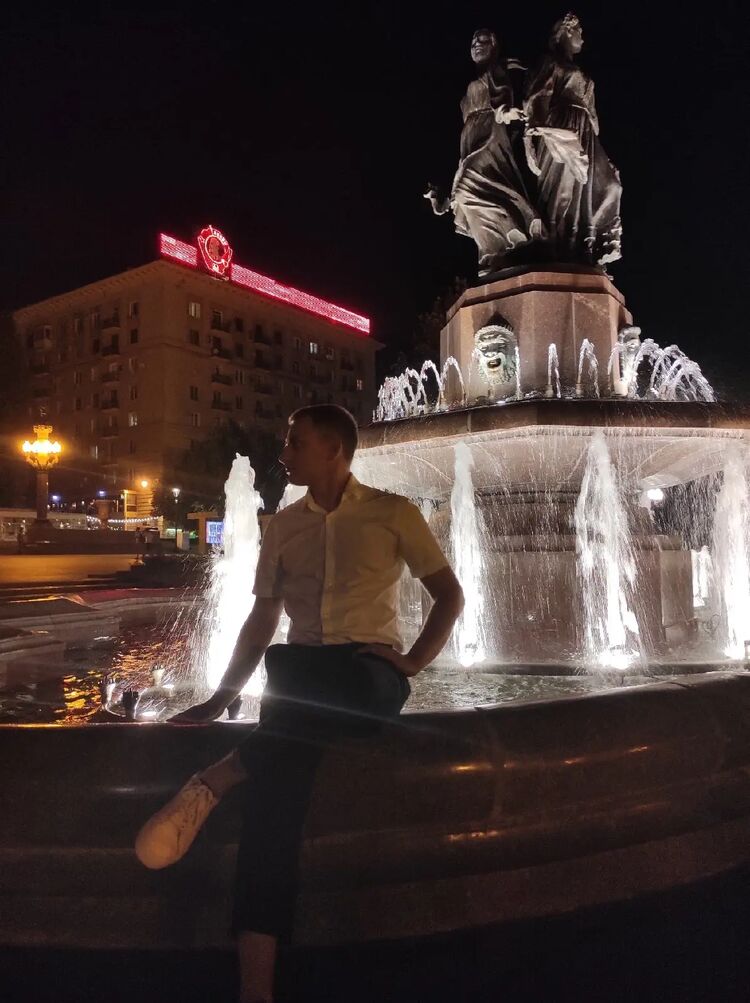  31345136  David, 29 ,    