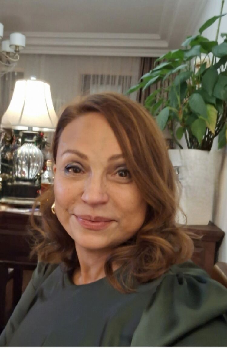  -,   Alla, 56 ,   ,   , c 