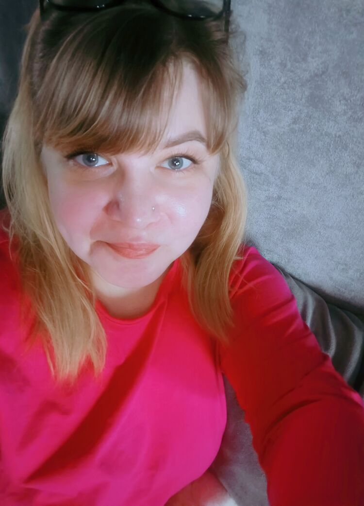  53552246  Lena, 35 ,    