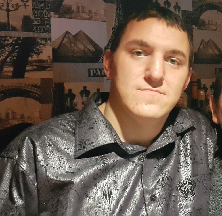  12188396  Pasha, 43 ,    