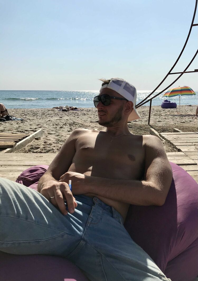  26713526  , 35 ,    -