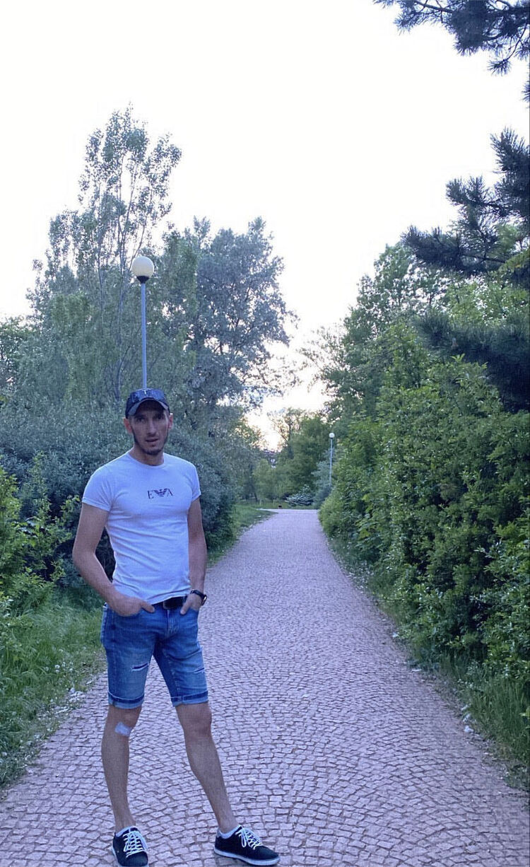  32137846  Prosto, 31 ,    Blansko