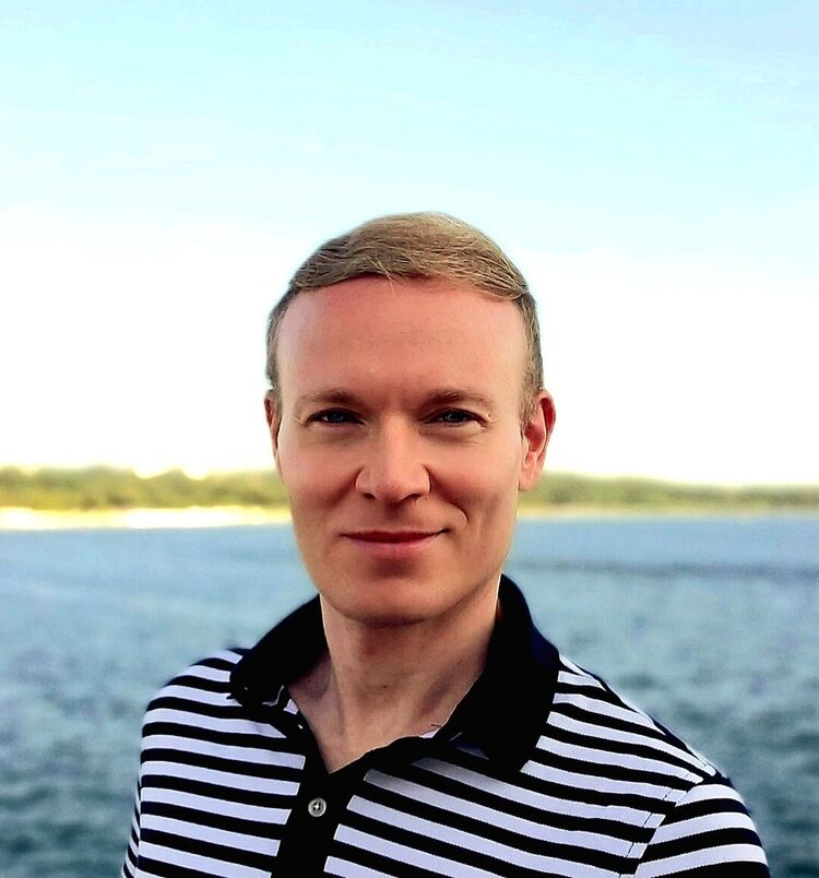  Warszawa,   Chris, 37 ,   ,   , c 