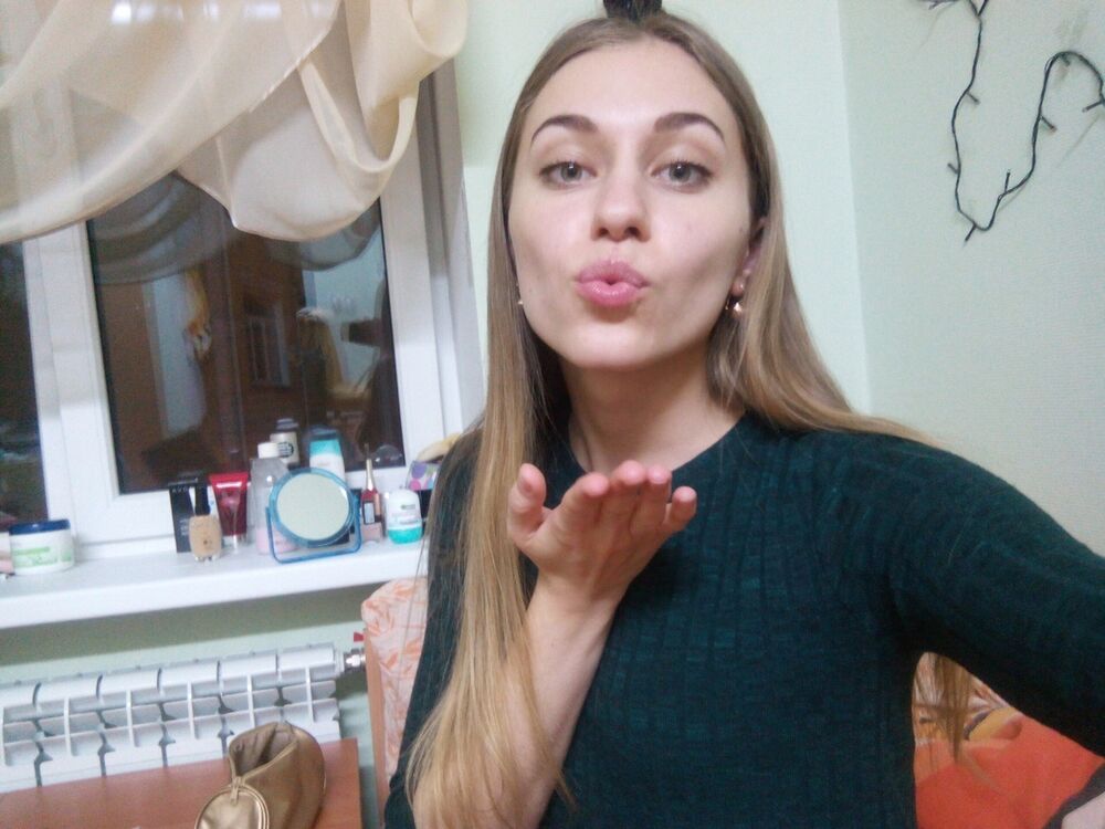  24090536  Olyapega, 29 ,    