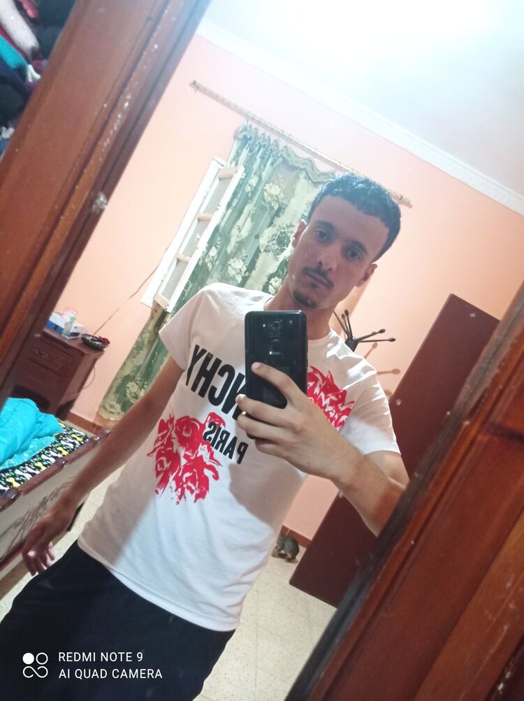  ,   Amine Milano, 29 ,   ,   