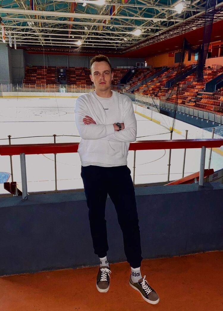  ,   Nikita, 28 ,   ,   
