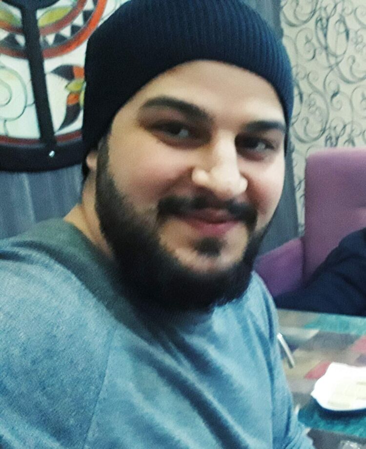  ,   Leo, 32 ,     , c 
