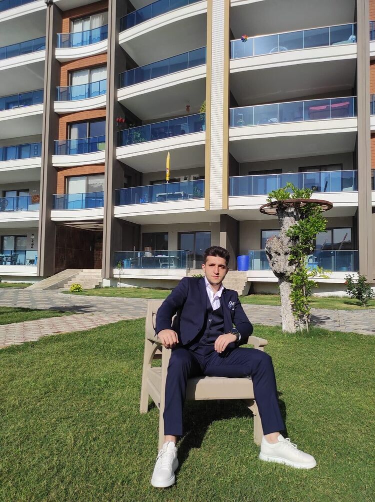  35028786  Umut, 26 ,    Athienou