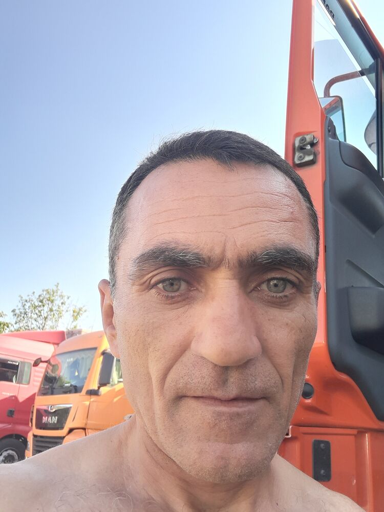  45566226  , 52 ,    