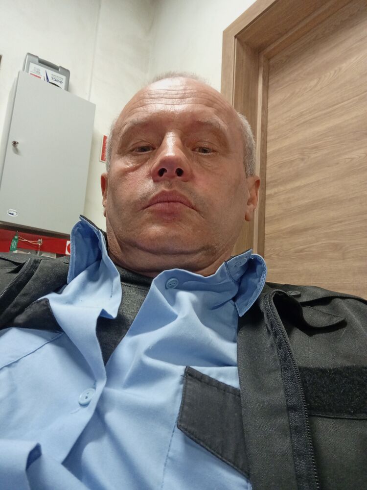  ,   Mikjj, 51 ,   ,   , c 