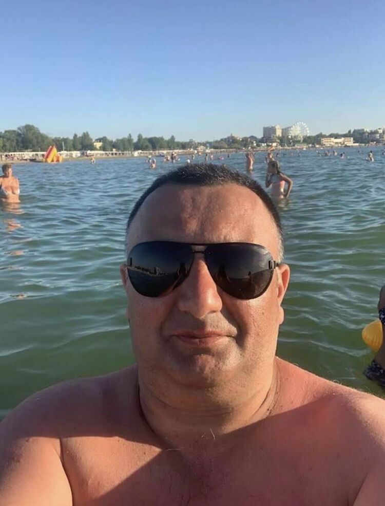  ,   Aleks, 45 ,   ,   