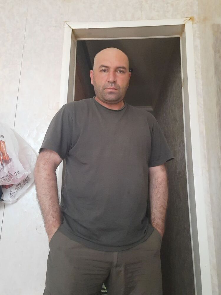  48205686  , 40 ,    