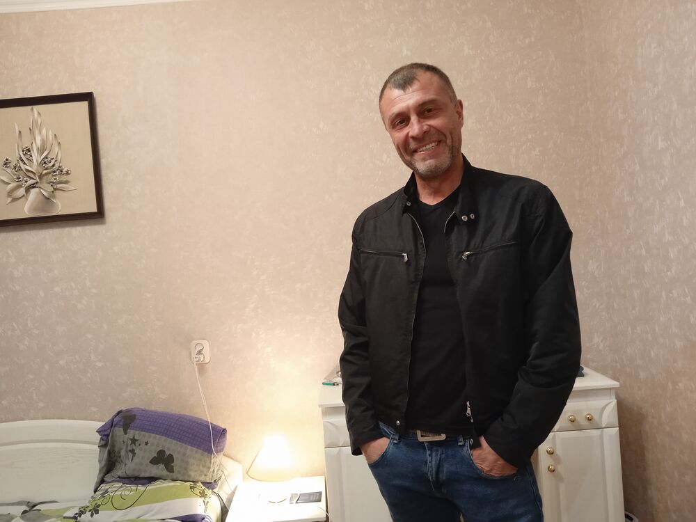  ,   Nik, 46 ,   ,   , c , 