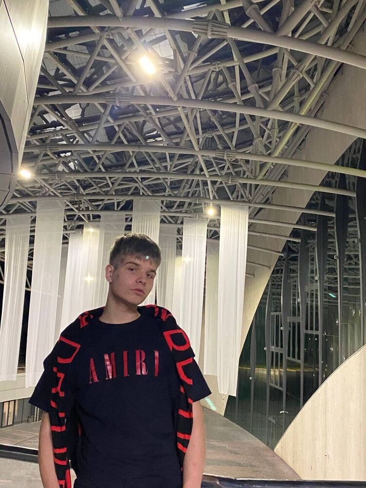  -,   Egor, 20 ,   , 