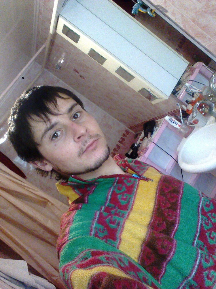  14932626  Anton, 33 ,    