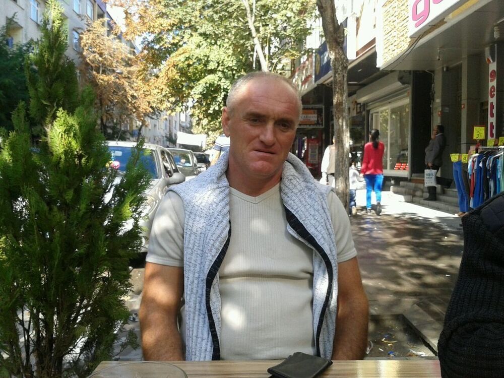  9320996  Ramaz, 55 ,    