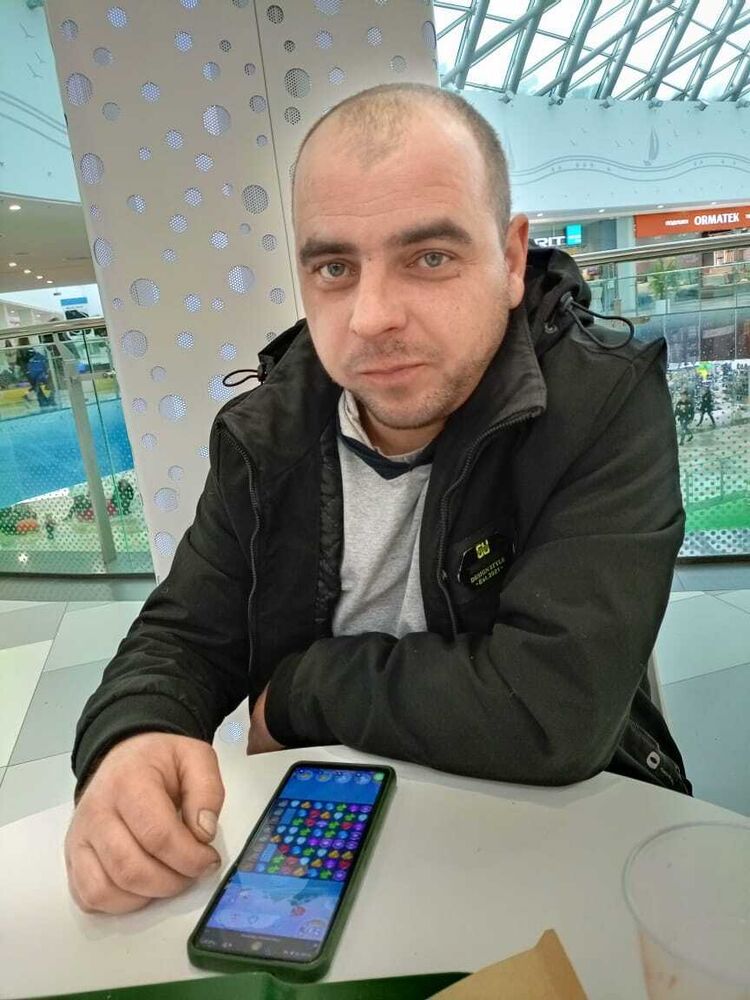  52844616  , 35 ,    