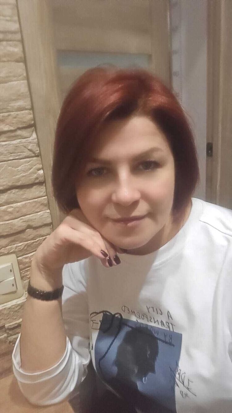  47749376  Elena, 53 ,    