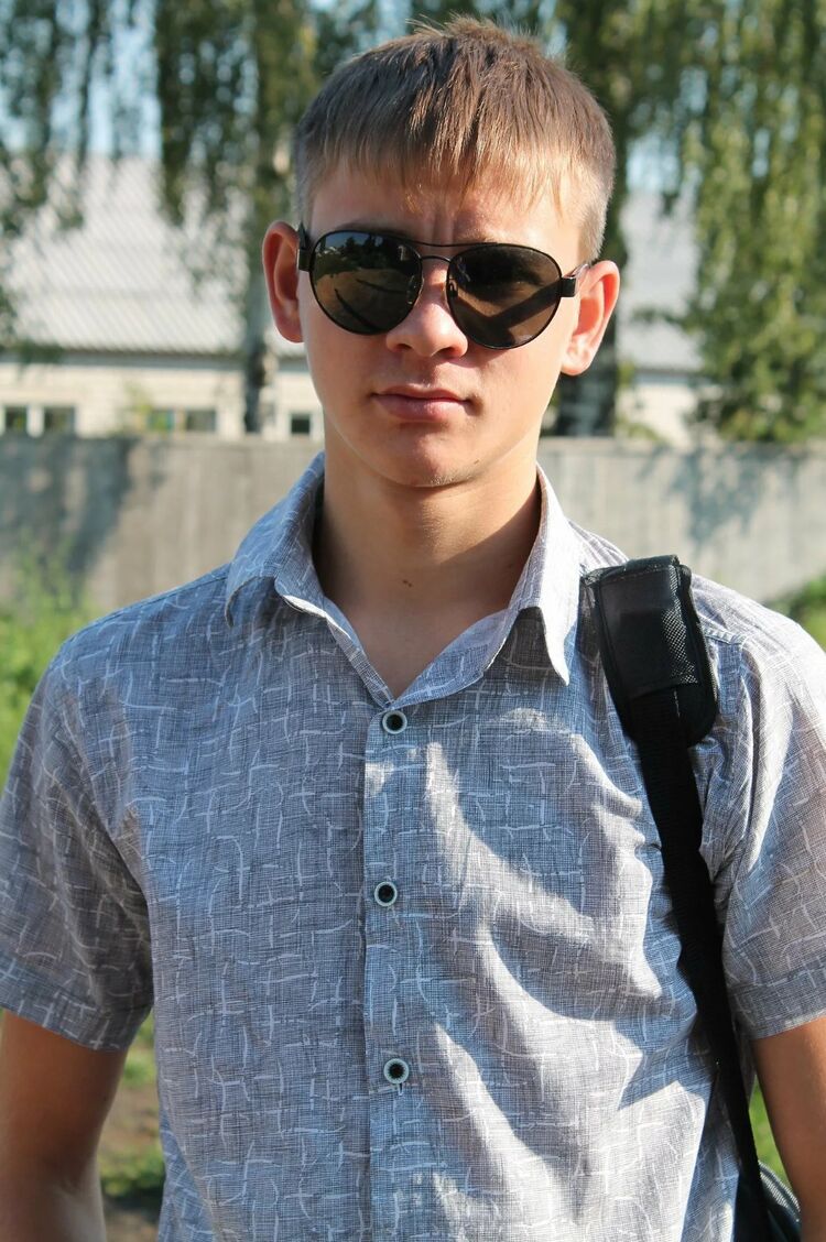  31691306  Vova, 23 ,    