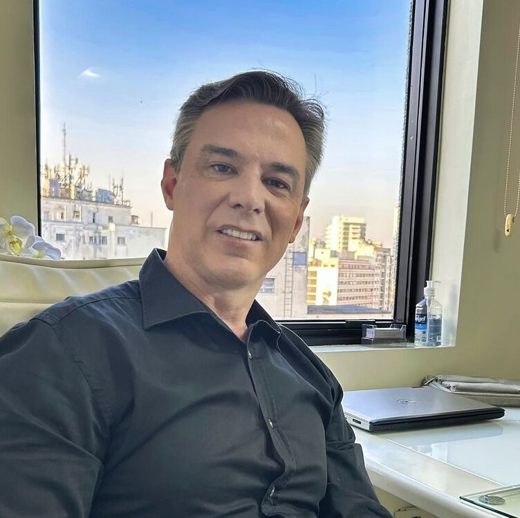  ,   Antonio Luca, 57 ,   ,   , c 