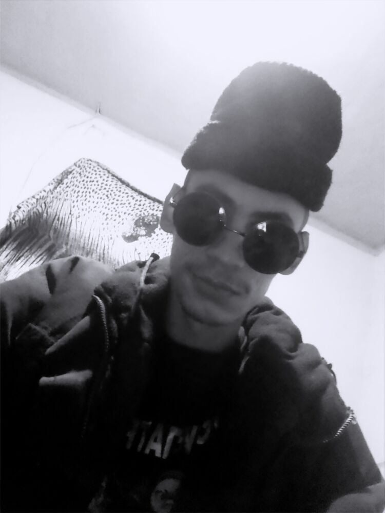  47136376  , 21 ,    