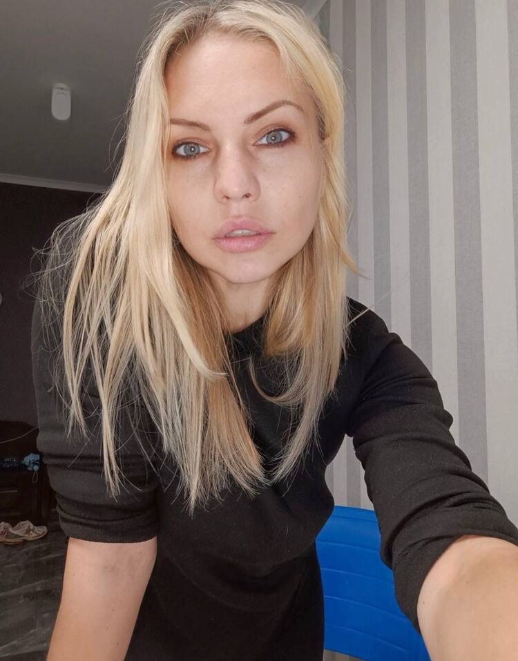  Bridge,   Natalia, 42 ,   ,   