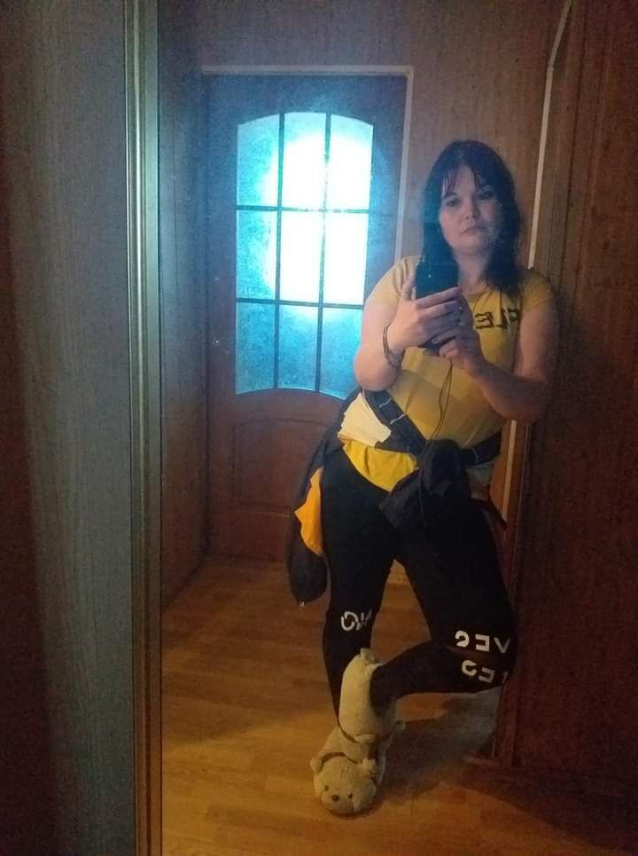  32655366  Julija, 43 ,    