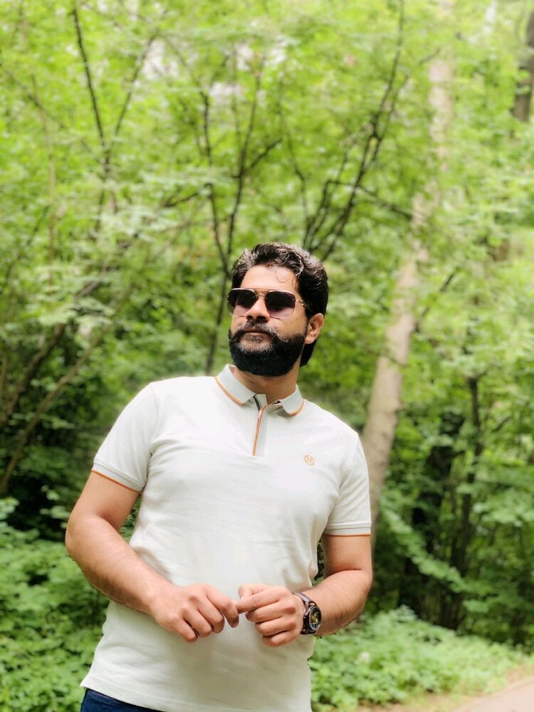  ,   Fahad, 28 ,   ,   