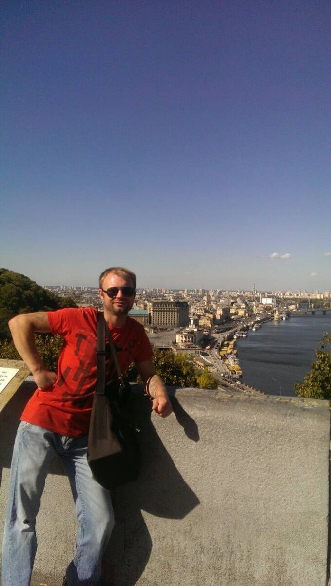  15273576  Ruslan, 41 ,    
