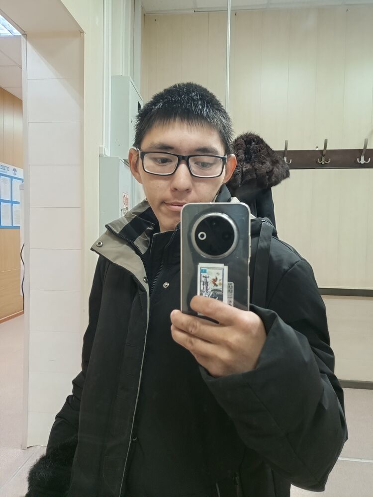  54053336  Philip, 24 ,    