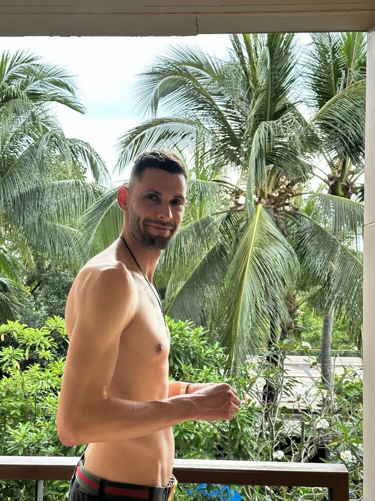 ,   Lukas, 36 ,   ,   