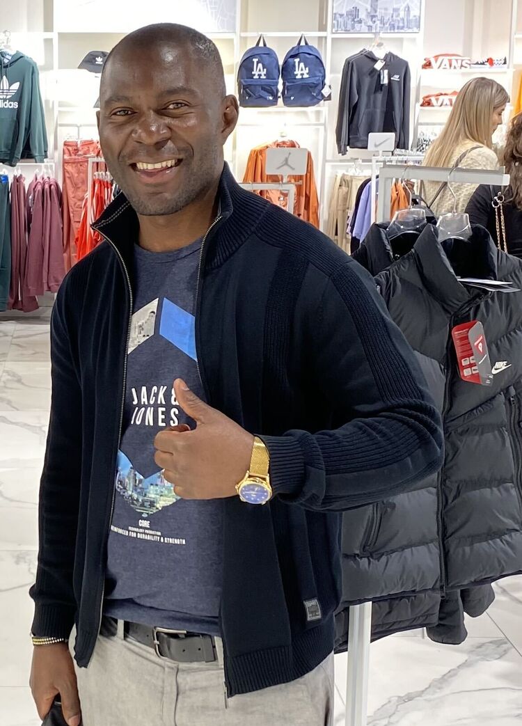  ,   Ivan, 42 ,     , c 