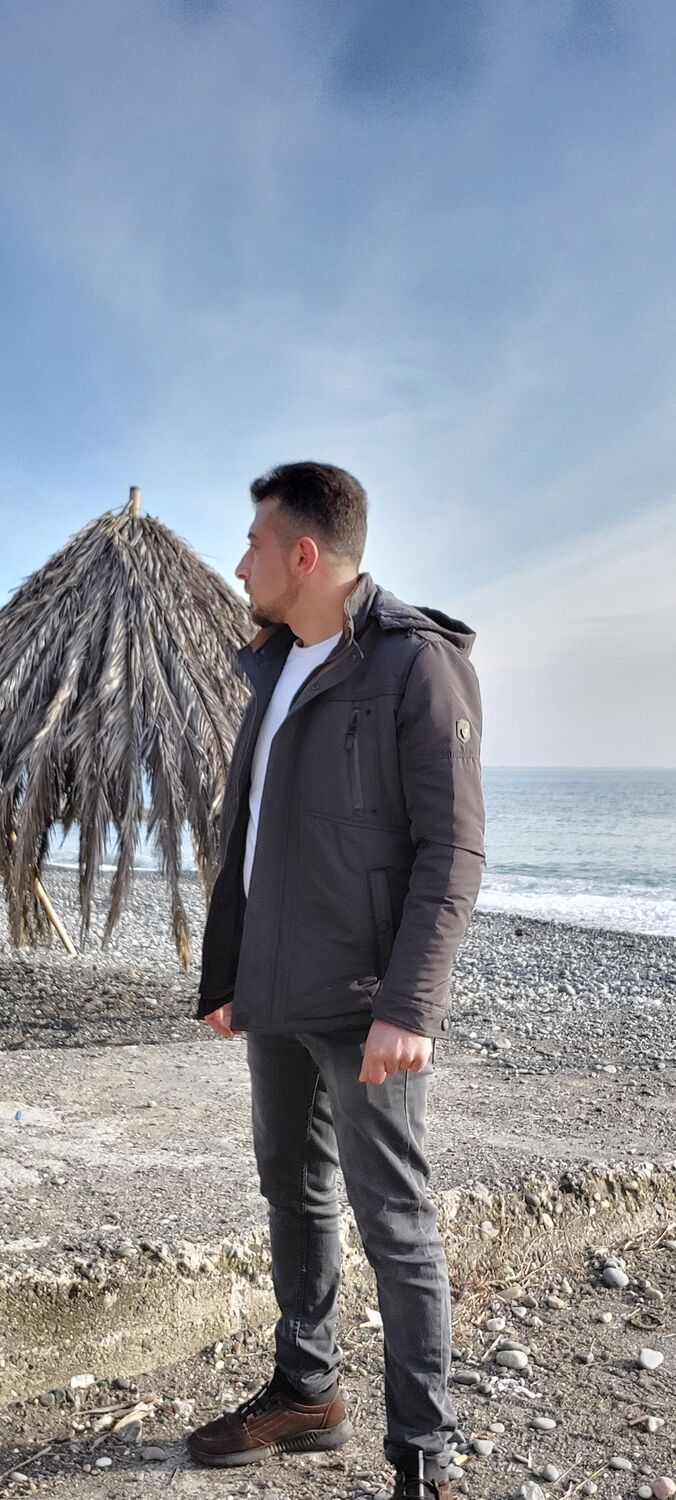  43357106  MuRaT, 37 ,    