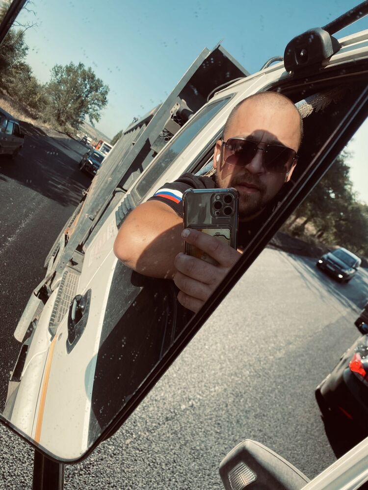  40704156  , 29 ,    
