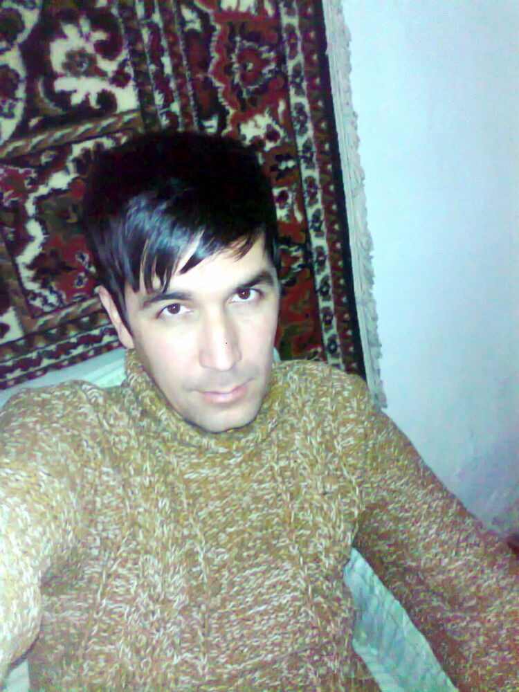  18573636  Ahat, 39 ,    