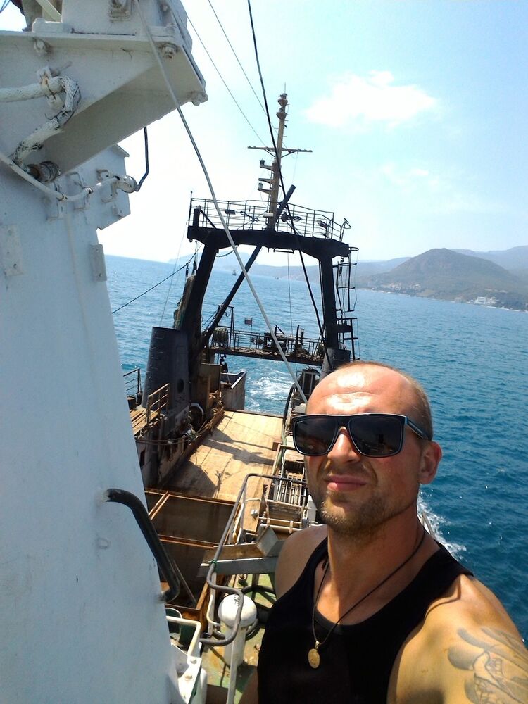  ,   Alex, 40 ,   