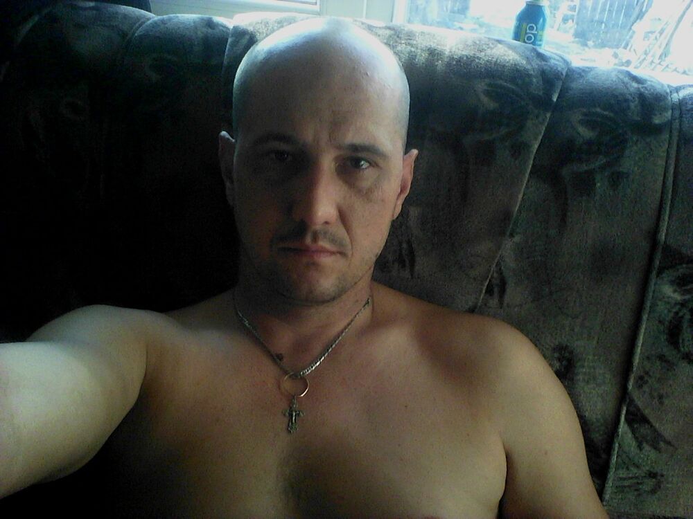  ,   Marlboro, 44 ,  