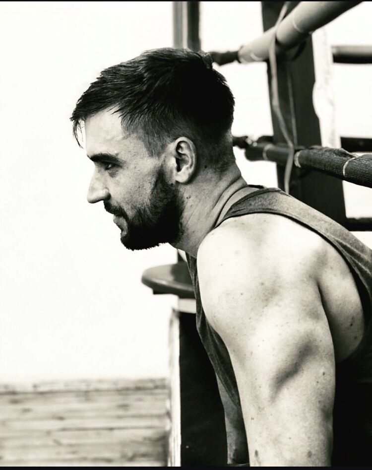  51692816  Serjo, 32 ,    